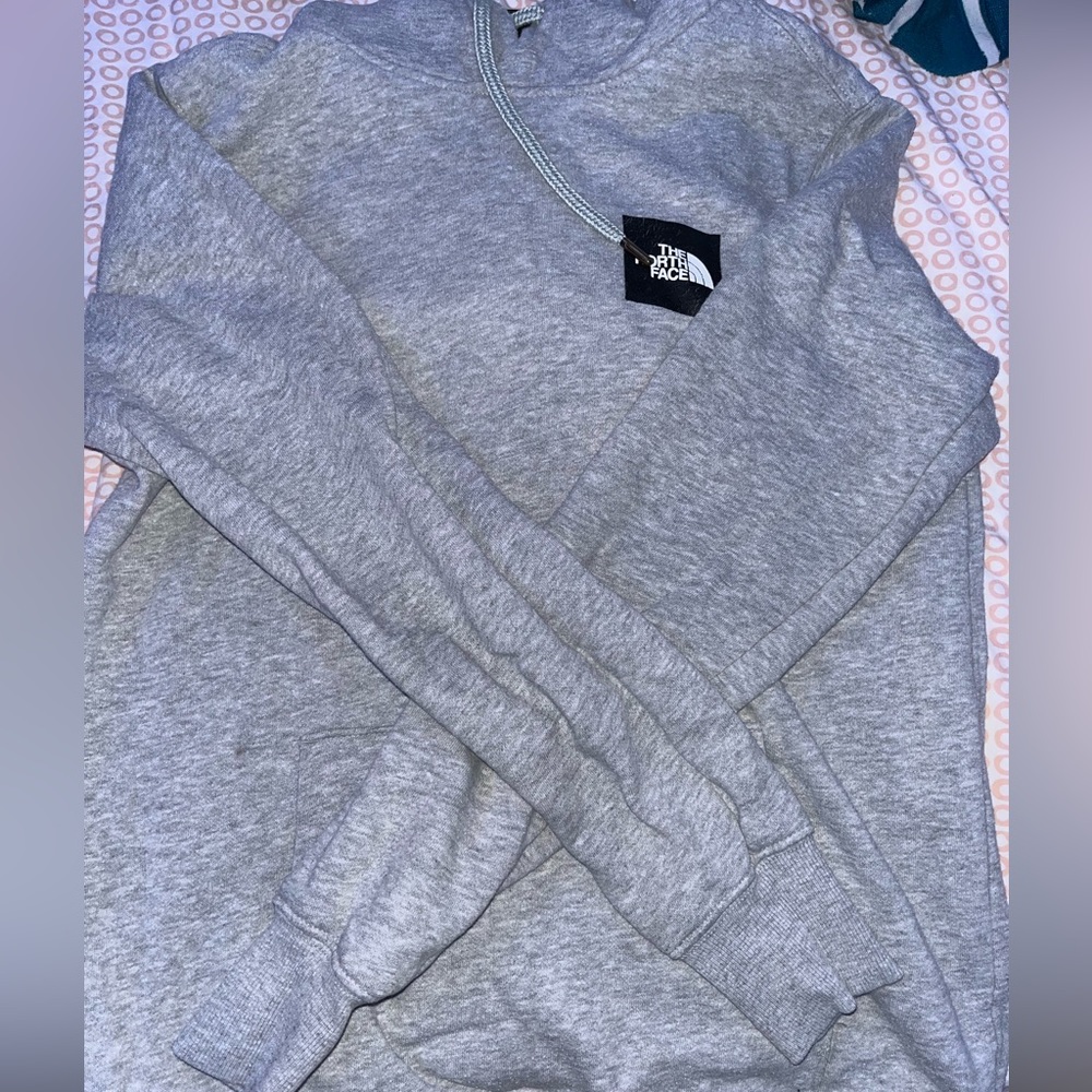 XS grey North Face hoodie